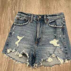 Abercrombie high rise Jean Mom shorts
